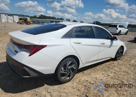 2024 Hyundai Elantra Sel z USA, uszkodzony, nr VIN KMHLS4DG7RU700606